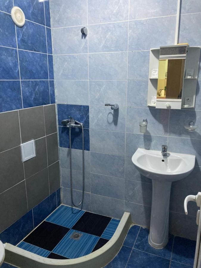 Provans Famili Hotel Letnica Zewnętrze zdjęcie