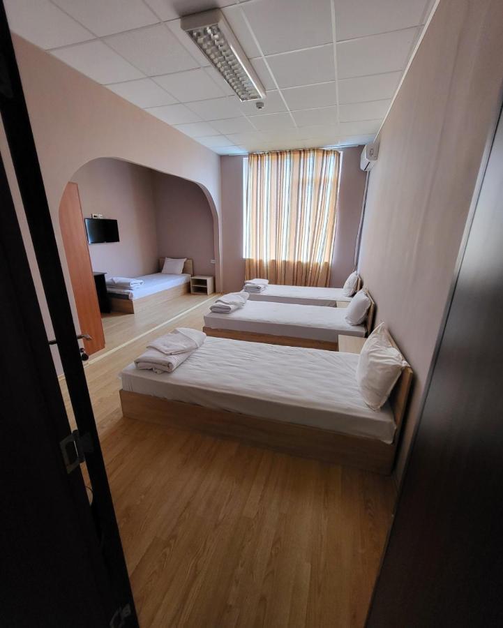 Provans Famili Hotel Letnica Zewnętrze zdjęcie