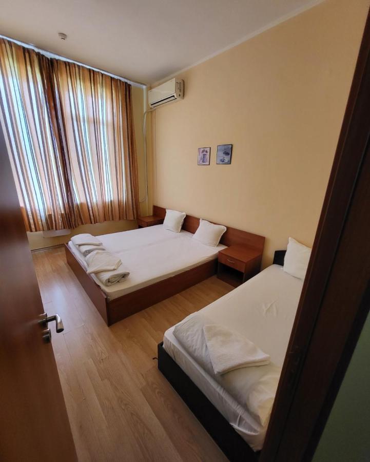 Provans Famili Hotel Letnica Zewnętrze zdjęcie