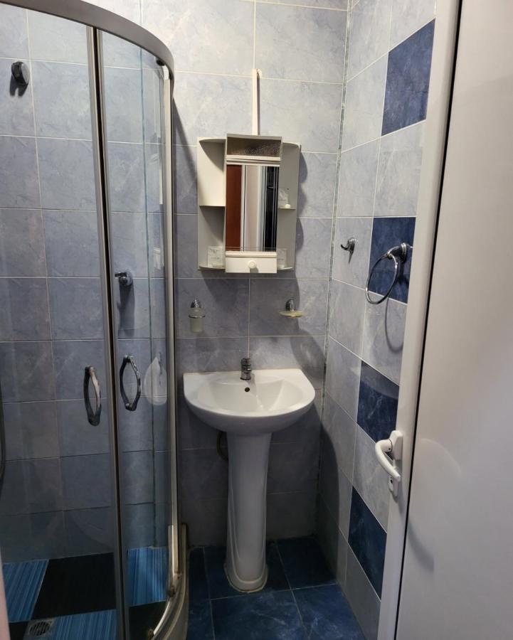 Provans Famili Hotel Letnica Zewnętrze zdjęcie