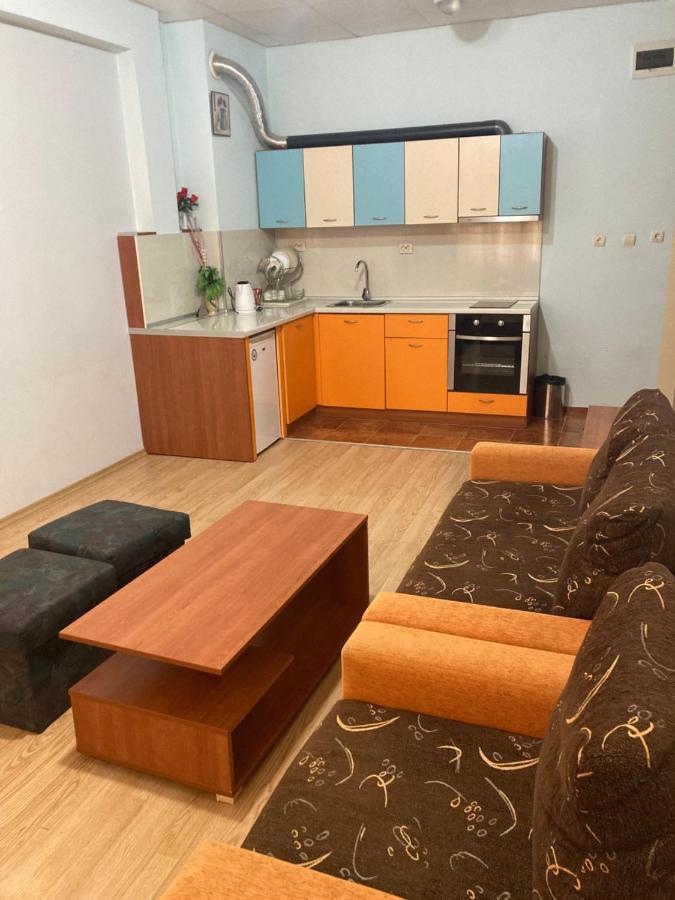 Provans Famili Hotel Letnica Zewnętrze zdjęcie